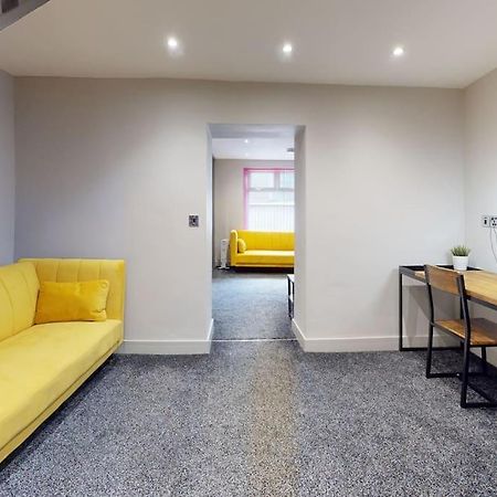 Vila Neat Retreat Graig Pontypridd Exteriér fotografie