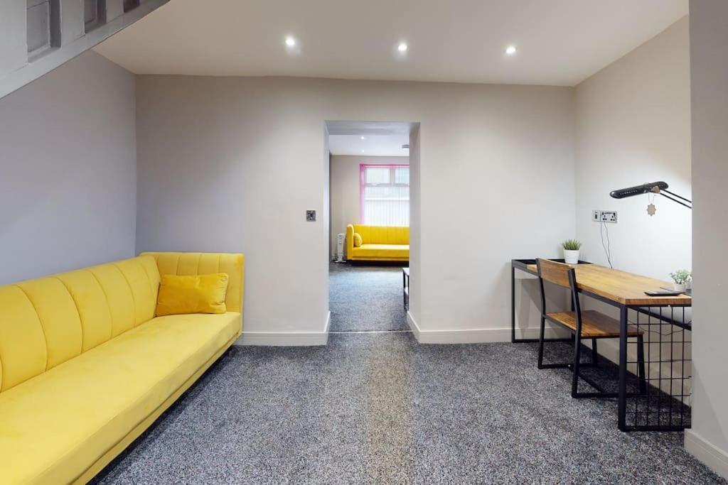 Vila Neat Retreat Graig Pontypridd Exteriér fotografie