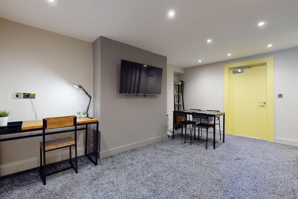 Vila Neat Retreat Graig Pontypridd Exteriér fotografie