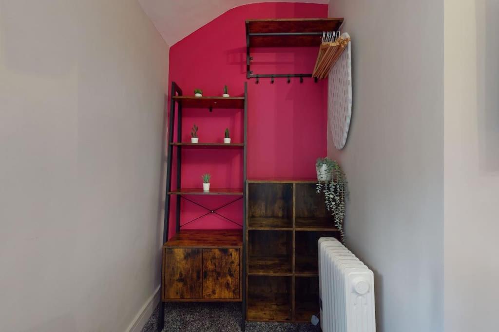 Vila Neat Retreat Graig Pontypridd Exteriér fotografie