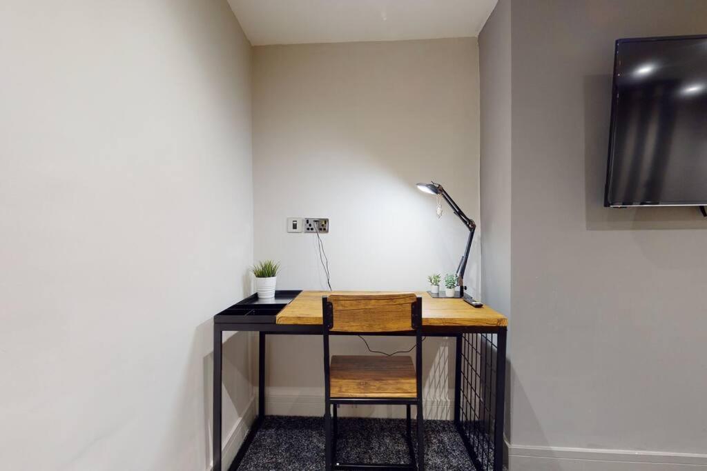 Vila Neat Retreat Graig Pontypridd Exteriér fotografie